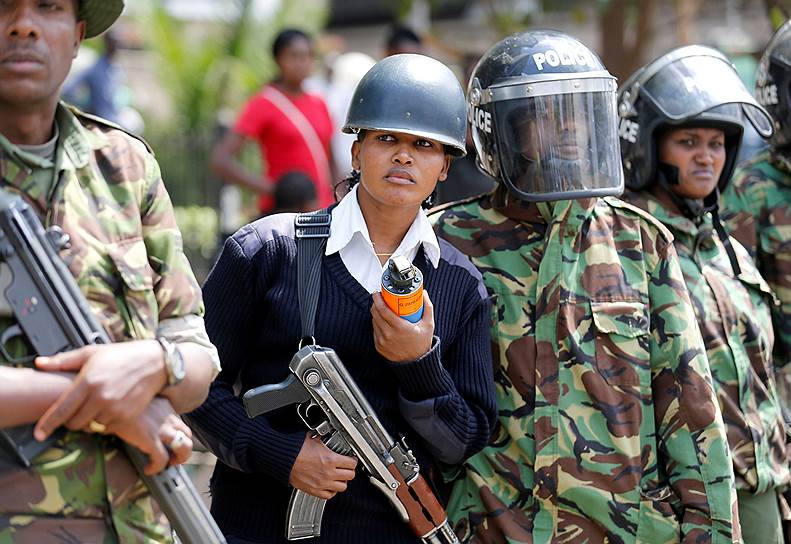 Найроби, Кения. Полиция обеспечивает правопорядок на митинге оппозиционного Национального суперальянса