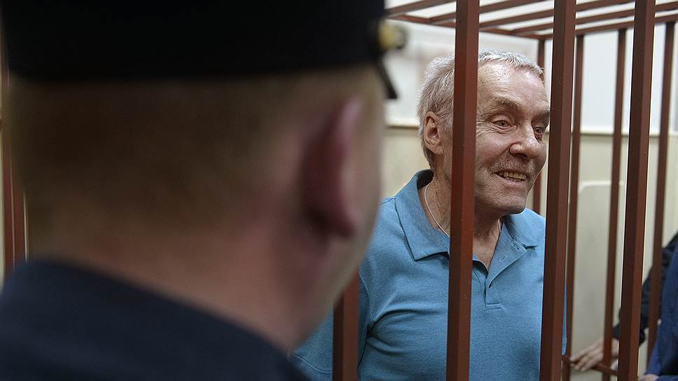 Почему Мосгорсуд оставил отца полковника Дмитрия Захарченко без пенсионных накоплений