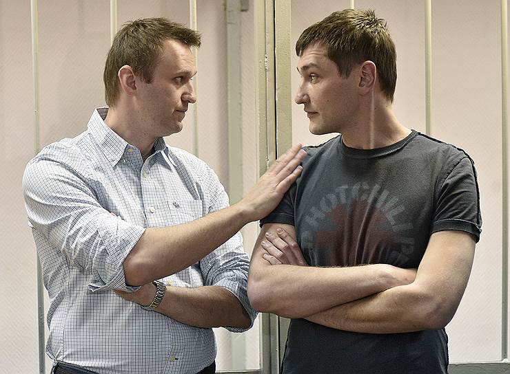 17 октября. Европейский суд по правам человека присудил €76 тыс. компенсации братьям Навальным по делу «Ив Роше»