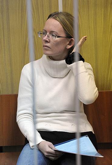 21 апреля 2016 года бывшая глава центра правовой поддержки «Эксперт» Екатерина Сметанова была приговорена к четырем годам условно за мошенничество и коммерческий подкуп. До этого она считалась ключевым фигурантом дела «Оборонсервиса», но заключила досудебное соглашение о сотрудничестве и дала показания против сообщников
