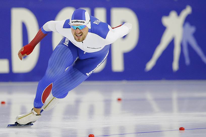 Российский конькобежец Денис Юсков