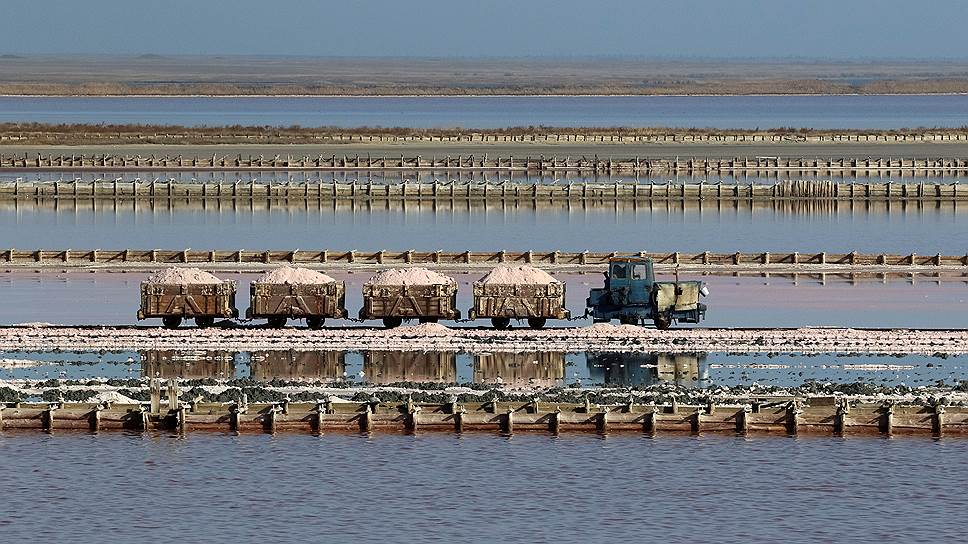 Евпатория, Крым. Соленое озеро Сасык-Сиваш