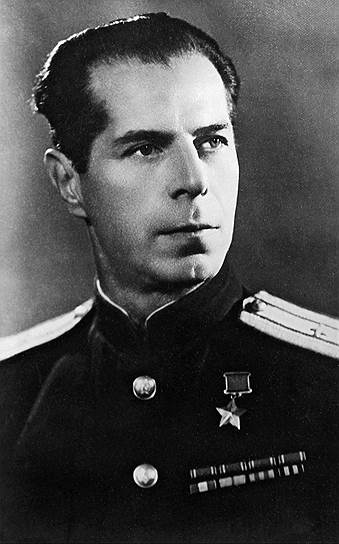 «В годы Великой Отечественной войны,— писал полковник Медведев (на фото),— товарищем Лаврентием Павловичем Берия мне было доверено командовать партизанскими отрядами, выполнявшими специальные задания»