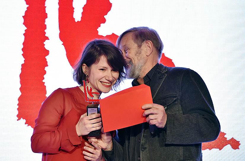 Художники Александра Пирогова и Борис Орлов во время церемонии