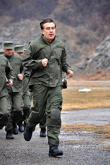 В июле 2014 года в Грузии было возбуждено уголовное дело в отношении Михаила Саакашвили. Его обвинили в превышении полномочий при разгоне оппозиционной акции в ноябре 2007 года. В августе того же года ему было предъявлено обвинение в растрате бюджетных средств, экс-президент был заочно арестован