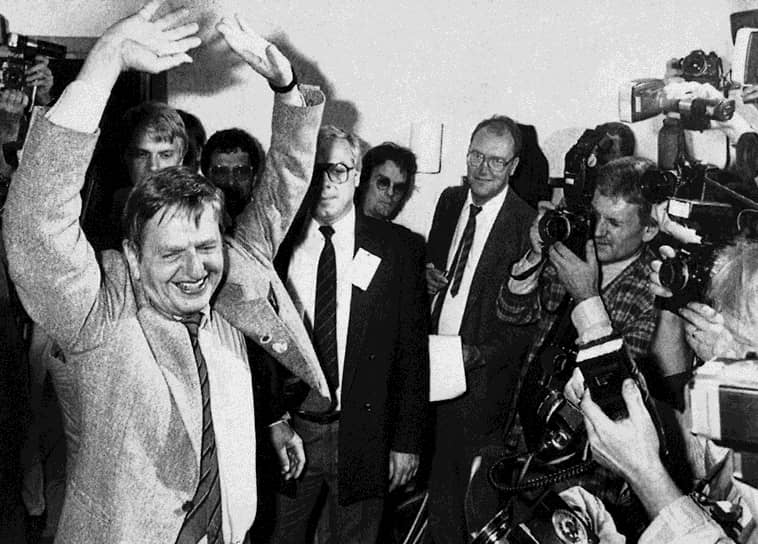 28 февраля 1986 года в Стокгольме был застрелен премьер-министр Швеции Улоф Пальме. Мотивы и исполнители убийства не были раскрыты. Основным подозреваемым стал Кристер Петтерссон, осужденный к пожизненному заключению, однако позже он был оправдан