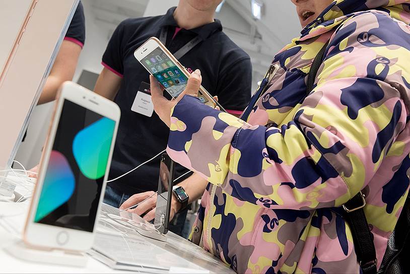 2 февраля. Корпорация Apple &lt;a href=&quot;/doc/3459116&quot;>заявила о рекордном уровне&lt;/a> квартальной выручки в $88,3 млрд