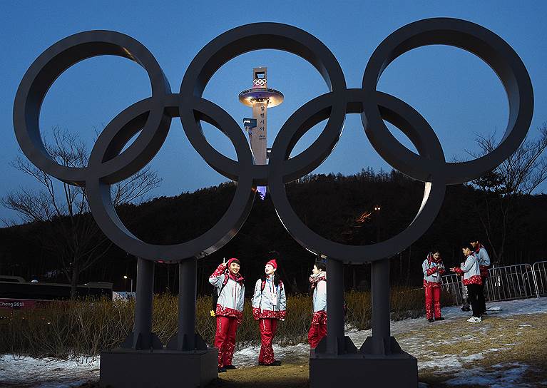 Спортсмены в Олимпийской деревне