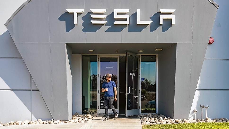 Почему над Tesla нависала тень банкротства
