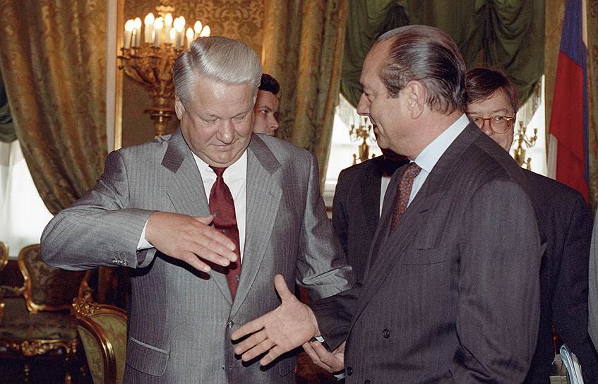 С мэром Парижа Жаком Шираком Борис Ельцин познакомился еще в начале девяностых (на фото — визит мэра в Москву в 1993 году)