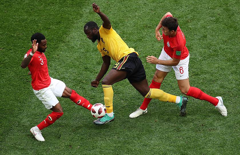 Слева направо: Дэнни Роуз, Ромелу Лукаку и Харри Магуайр