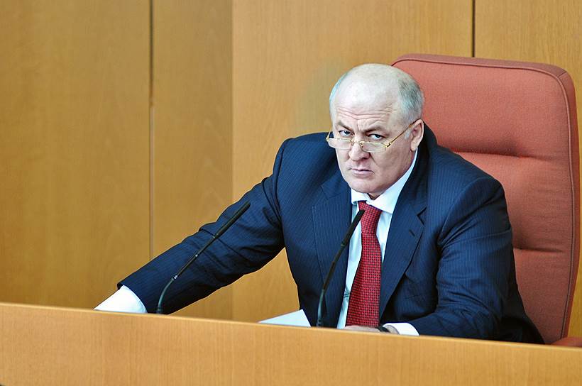 Руководитель дагестанского ФОМС Магомед Сулейманов
