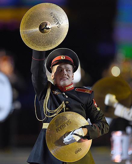 XI Международный военно-музыкальный фестиваль «Спасская башня» на Красной площади. Церемония открытия.