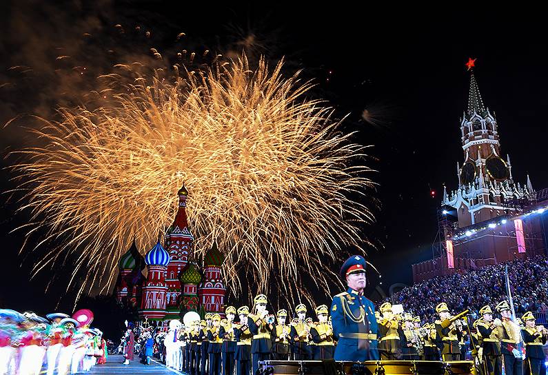 XI Международный военно-музыкальный фестиваль «Спасская башня» на Красной площади. Церемония открытия.