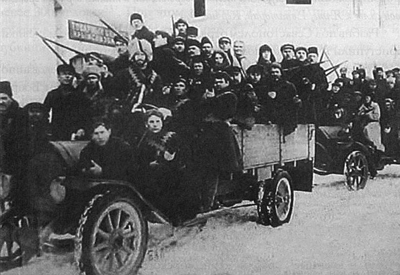 Красные солдаты и матросы, захватившие Евпаторию в январе 1918 года, за три дня арестовали около 800 человек, из которых казнили около 300, многих — после жестоких пыток