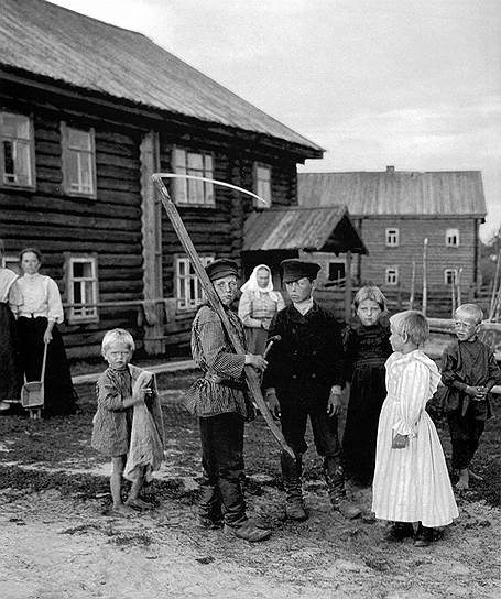 Долгие споры о введении всеобщего начального образования привели к тому, что в Российской Империи в 1913 году школы посещало менее трети детей
