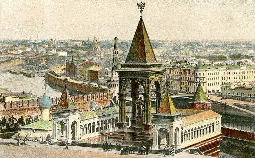 Если построенный А. М. Опекушиным памятник Пушкину стал визитной карточкой Москвы, то построенный им памятник Александру II был уничтожен