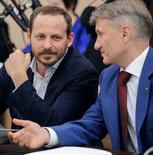 Генеральный директор компании «Яндекс» Аркадий Волож и председатель правления Сбербанка Герман Греф