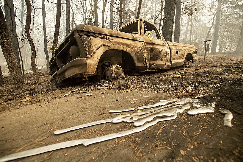 Лесной пожар почти полностью уничтожил город с райским названием Парадайс в Калифорнии