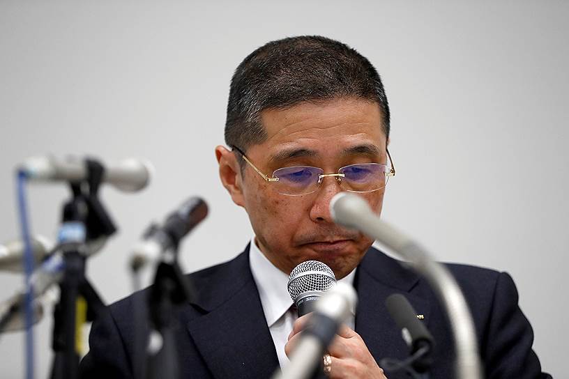 Президент Nissan Хирото Саикава во время пресс-конференции