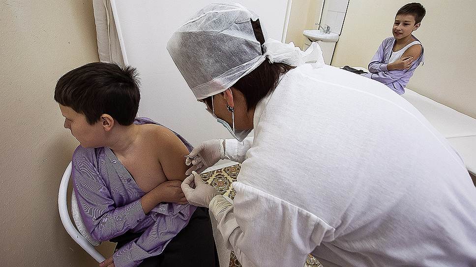 Пермские школьники пострадали от вакцинации