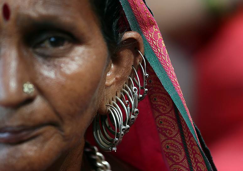 Мумбай, Индия. Пожилая женщина-фермер на акции протеста против изъятия земель и за списание займов 