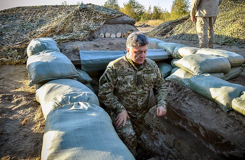28 ноября. Президент Украины Петр Порошенко &lt;a href=&quot;/doc/3813453&quot;>подписал указ&lt;/a> о введении военного положения в стране. Ранее 25 ноября в Керченском проливе развернулся конфликт между украинскими и российскими силовиками. ФСБ задержала три украинских судна и арестовала 24 моряка 

