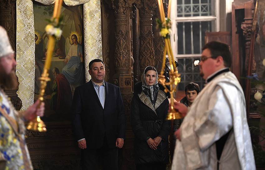 Губернатор Игорь Руденя в храме с семьей