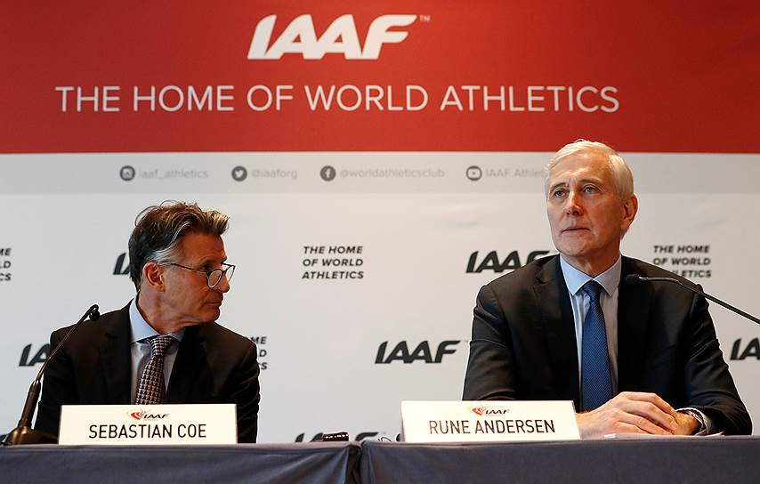 Президент IAAF Себастьян Коу (слева) и глава рабочей группы IAAF Руне Андерсен