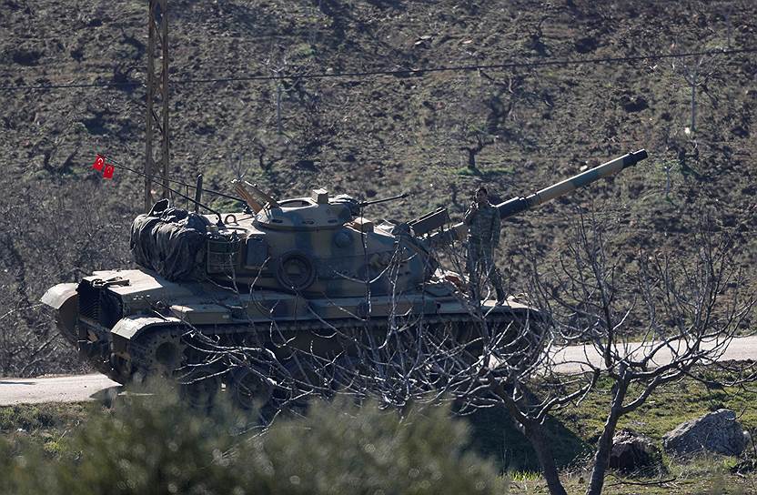 12 декабря президент Турции Реджеп Эрдоган объявил о намерении начать военную операцию против курдов к востоку от реки Евфрат. Это могло привести к столкновениям с американскими военными, которые вместе с курдами вели бои в этом районе против «Исламского государства»