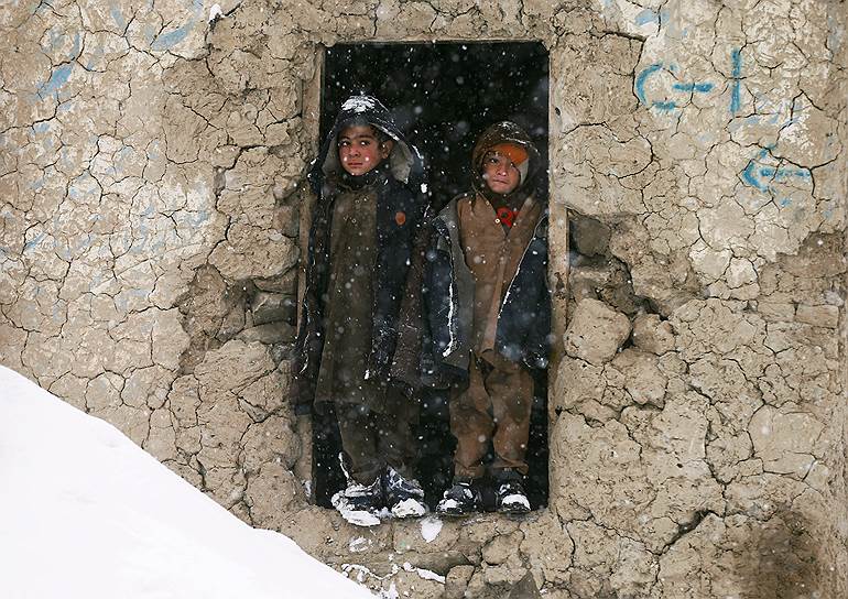 Кабул, Афганистан. Дети в убежище 
