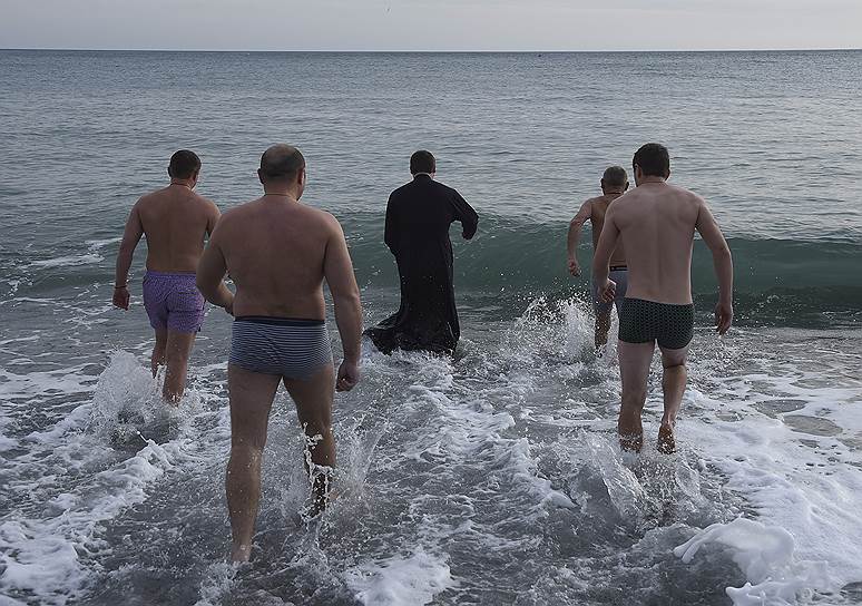 Крещенские купания в Алуште, Республика Крым