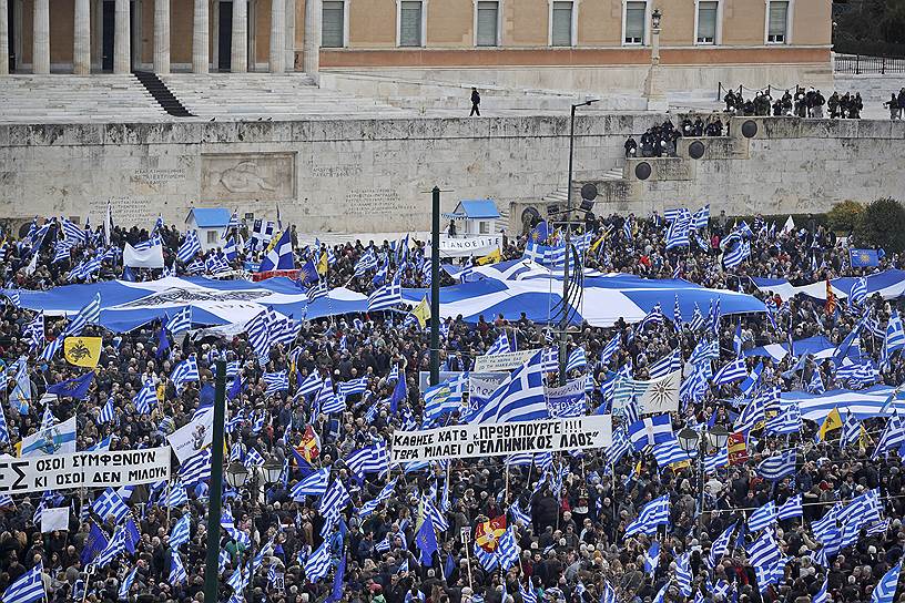По данным совместного опроса газеты «Элефтерос типос» и социологической компании MRB, около 70% греков выступают против соглашения