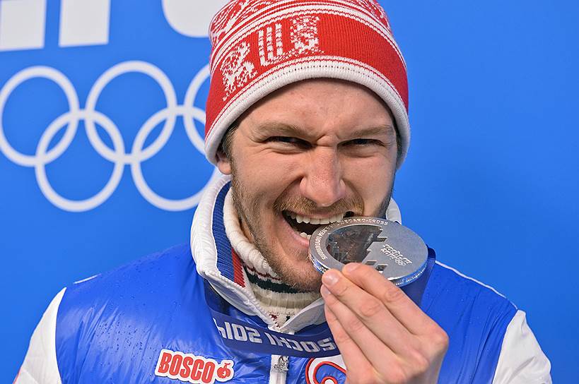 &lt;b>Николай Олюнин&lt;/b> завоевал серебряную медаль в сноуборд-кроссе. Продолжает выступать — на Олимпийских играх в Пхенчхане во время полуфинала сломал ногу и не вышел в финал