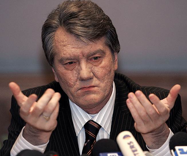 5 сентября 2004 года был отравлен диоксином кандидат в президенты Украины Виктор Ющенко. Происшествие не помешало ему выиграть выборы. Но в сентябре 2007 года господин Ющенко заявил, что по его делу «есть информация о трех ключевых фигурах, которые находятся в России». В 2008 году российская прокуратура сообщила, что обнаруженный в организме Виктора Ющенко диоксин не производится в РФ