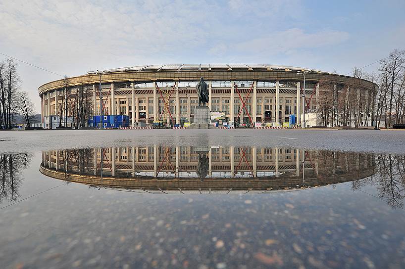 В итоге мэрия Москвы стала владельцем 74,99% спорткомплекса и начала масштабную реконструкцию «Лужников»