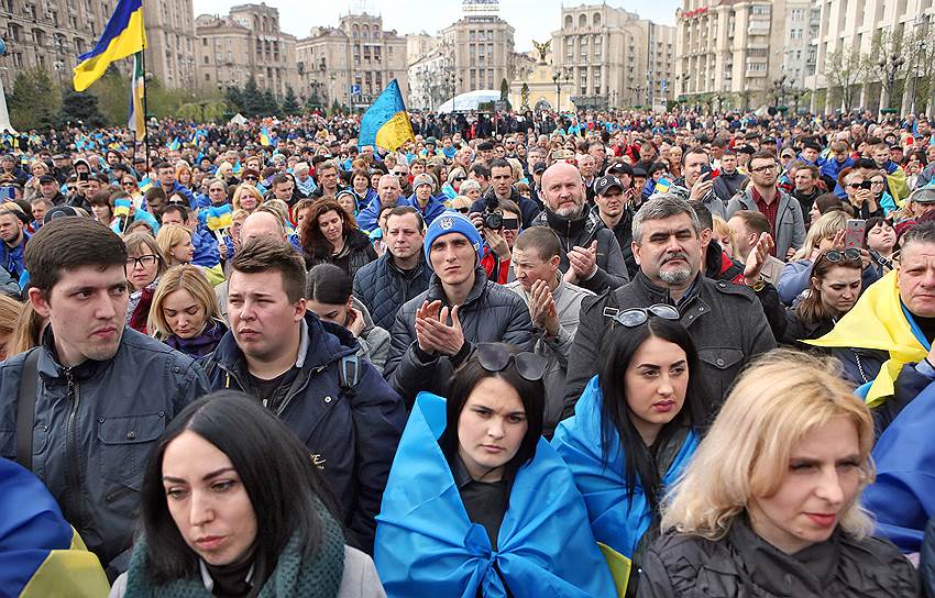 Шествие в поддержку кандидата на должность президента Украины, действующего президента Петра Порошенко