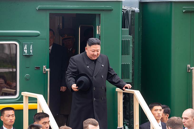 Руководитель КНДР Ким Чен Ын прибыл на станцию Хасан в Приморском крае утром 24 апреля