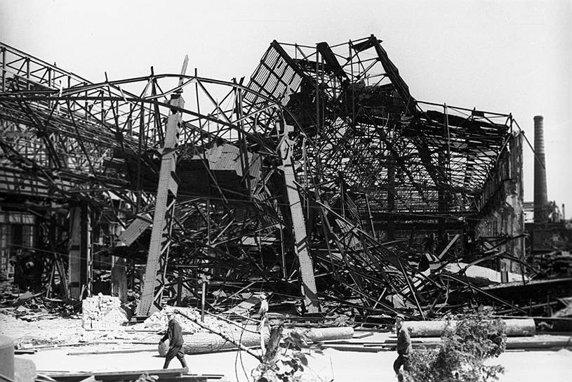 Руины Сталинградского тракторного завода имени Ф.Э. Дзержинского, 1942 год