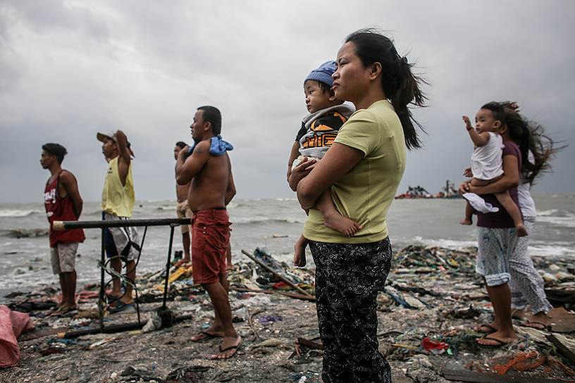 Базилио Сепе, Филиппины. Прибрежный дозор. Номинация «Главные новости, одиночные фотографии»