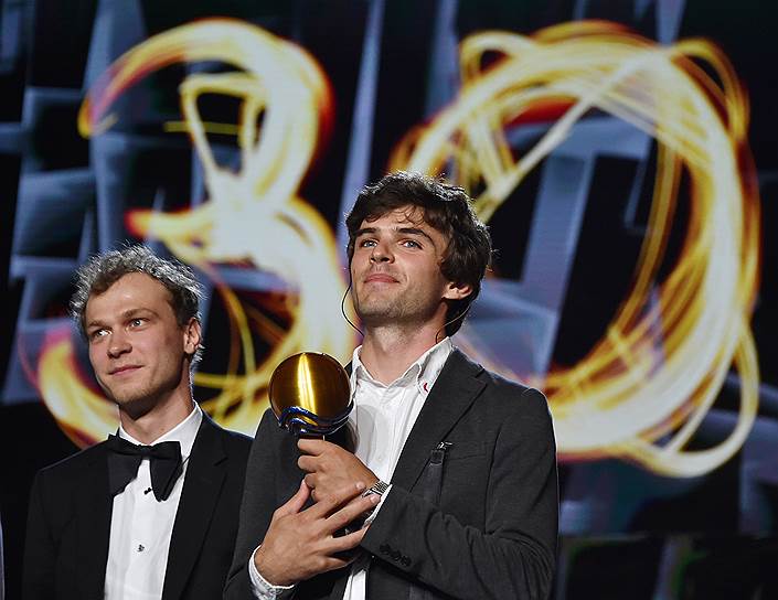 Актер Юрий Борисов (слева) и режиссер Борис Акопов,  получивший Гран-при фестиваля за фильм «Бык»  