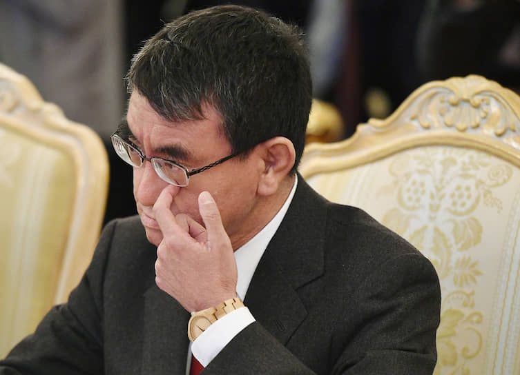 Министр иностранных дел Японии Таро Коно 