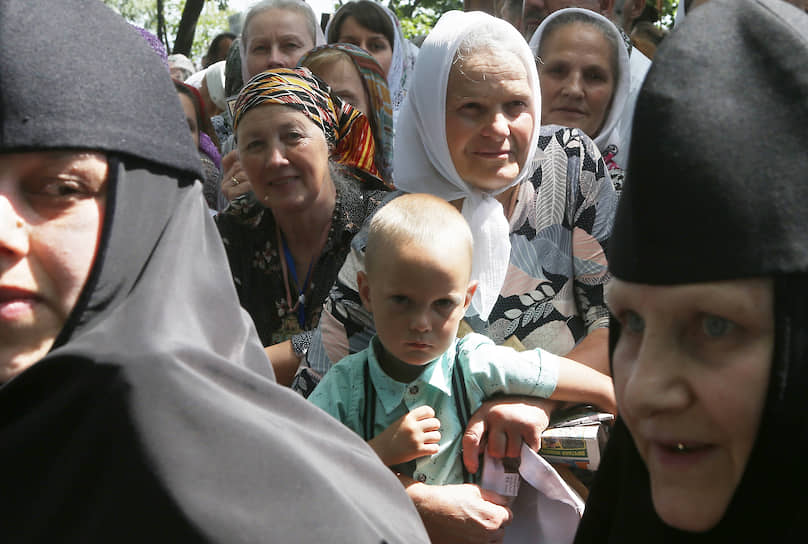 Киев, Украина. Крестный ход Украинской православной церкви Московского патриархата по случаю 1031-летия Крещения Руси 