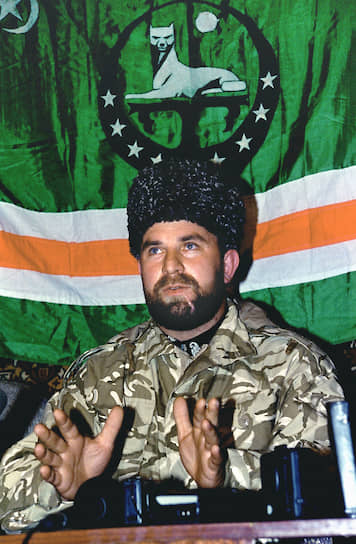 &lt;b>Руслан Гелаев&lt;/b> в начале второй чеченской войны командовал Северо-Западным фронтом ЧРИ и обороной Грозного. В 2002 году был назначен главнокомандующим вооруженными силами Ичкерии. Убит 28 февраля 2004 года во время боестолкновения с дагестанскими пограничниками, пытаясь пересечь грузинскую границу для зимовки в Панкисском ущелье