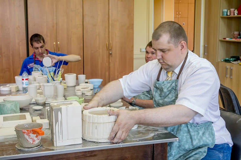 Занятия в ресурсном центре для детей с аутизмом и другими поведенческими особенностями