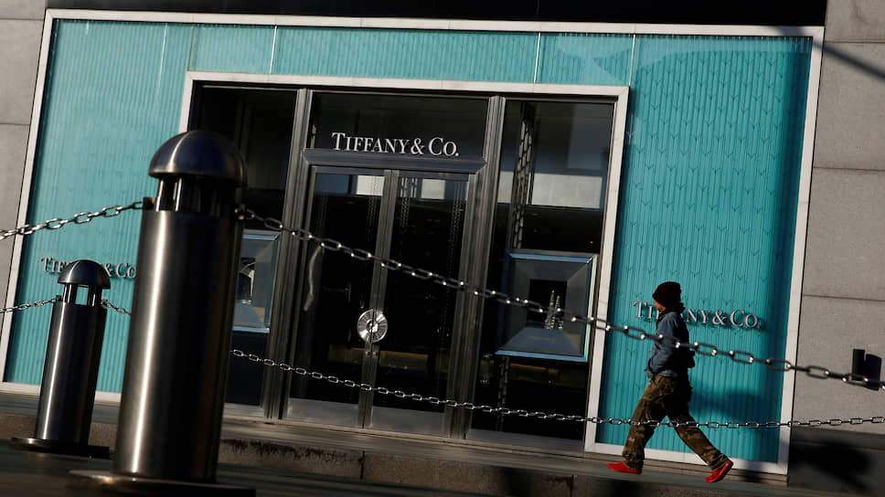 Как LVMH  и Tiffany & Co. начали переговоры о поглощении
