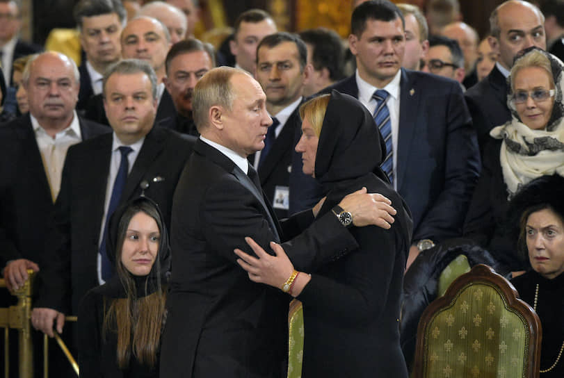 Президент России Владимир Путин с вдовой Юрия Лужкова Еленой Батуриной 