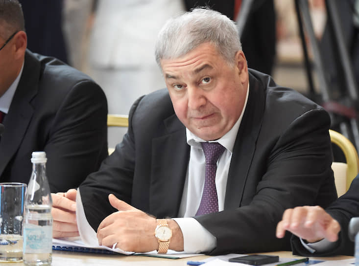 Бизнесмен Михаил Гуцериев