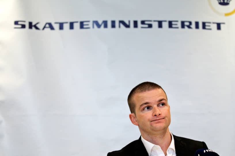 В октябре 2011 года 26-летний Тор Педерсен возглавил налоговое министерство Дании. На своем посту он проработал чуть больше года