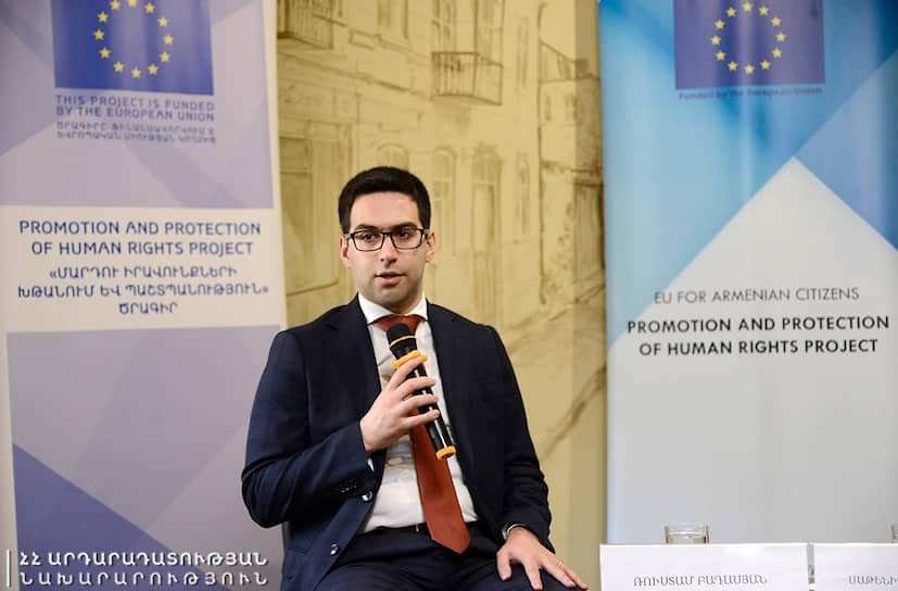 В декабре 2019 года 28-летний Рустам Бадасян стал министром юстиции Армении